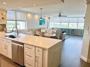 800 SE 20th Ave in Deerfield Beach, FL - Building Photo - Building Photo