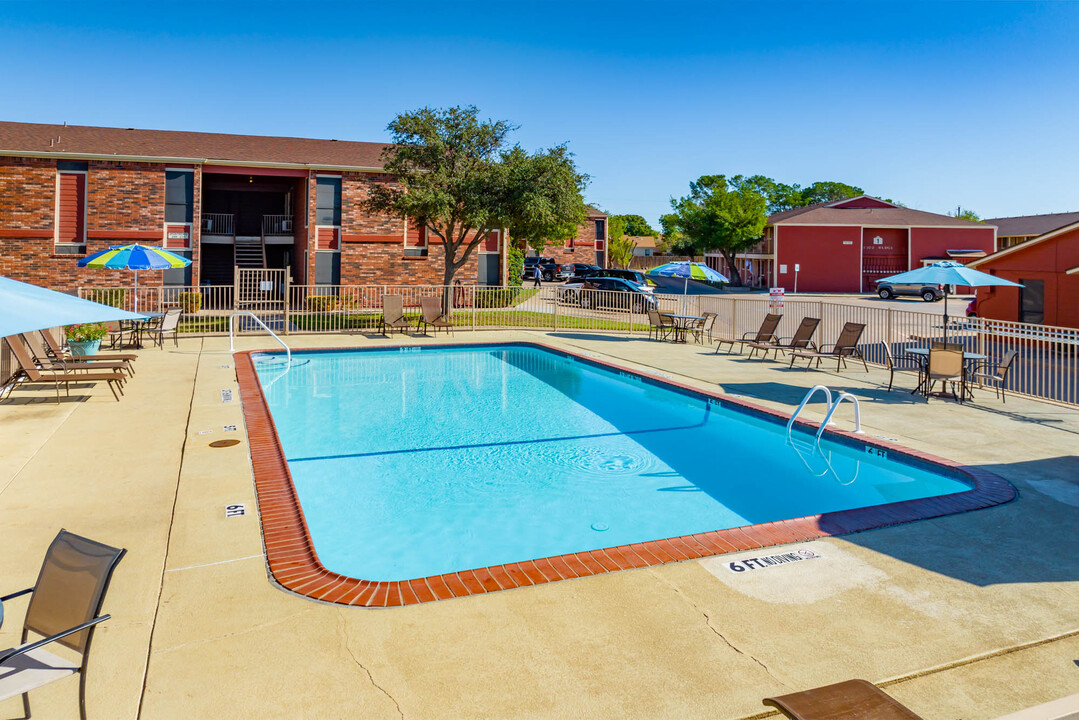 Resort at Riverside in San Angelo, TX - Foto de edificio