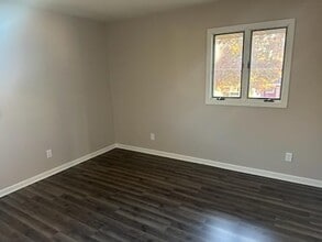 519 W Superior St in Ottawa, IL - Building Photo - Building Photo