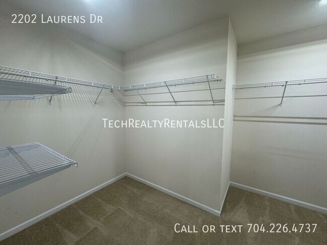 2202 Laurens Dr in Concord, NC - Building Photo - Building Photo