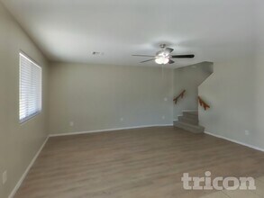 37593 N Dena Dr in Queen Creek, AZ - Foto de edificio - Building Photo