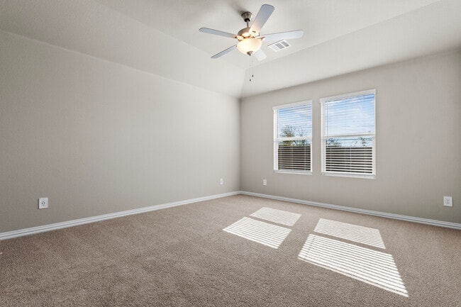 6649 Valley Lake Ln in Crowley, TX - Building Photo - Building Photo