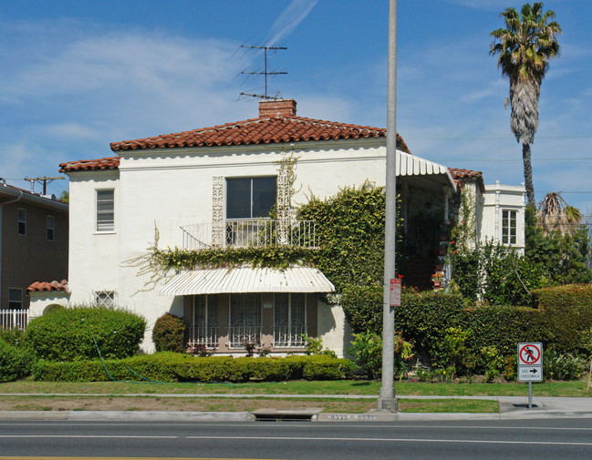 9331 W Olympic Blvd in Beverly Hills, CA - Building Photo - Building Photo