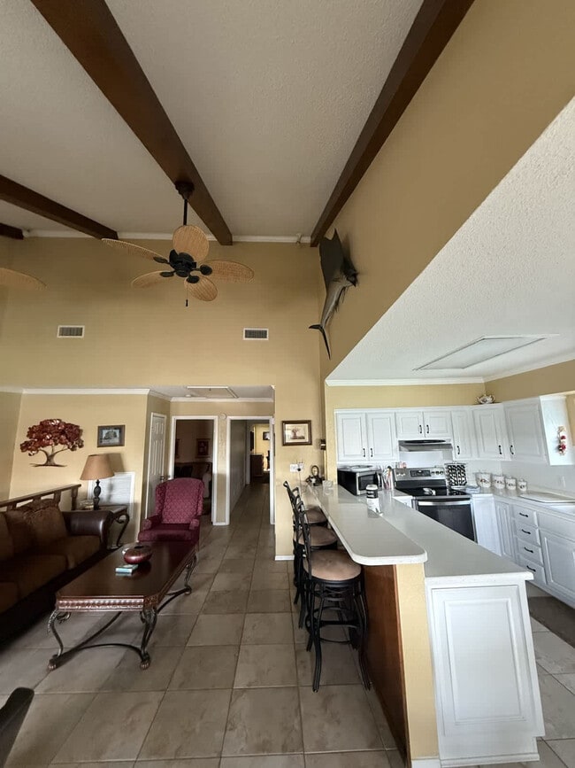 1209 Pompano Ave in Port Isabel, TX - Building Photo - Building Photo