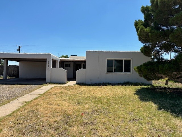 property at 2713 N Northwest Dr