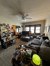 4442 N Oakland Ave in Shorewood, WI - Foto de edificio - Building Photo