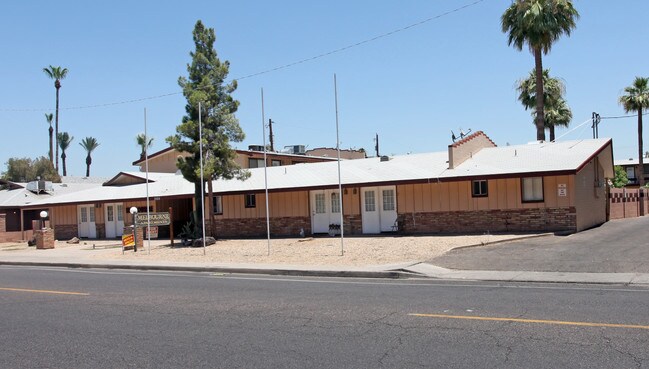 Melbourne Apartments in Phoenix, AZ - Building Photo - Building Photo