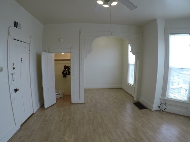 1423 Columbia St, Unit 3 in Lafayette, IN - Foto de edificio - Building Photo