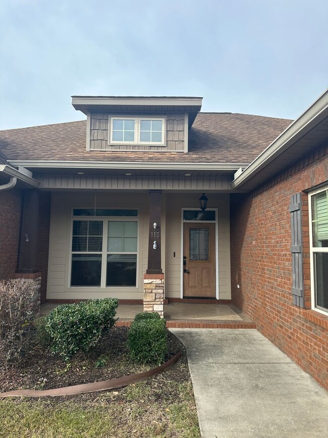 115 Hayley Dr in Enterprise, AL - Building Photo - Building Photo