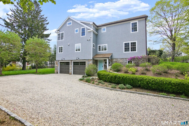 14 Winslow Ln in Westport, CT - Building Photo - Building Photo