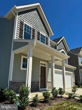 19 Trout Lily Dr in Ranson, WV - Building Photo - Building Photo