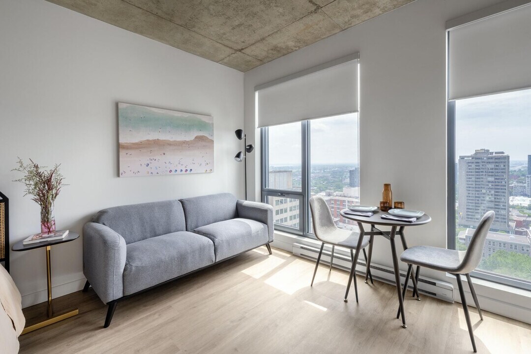 1555 Boul. René-Lévesque O in Montréal, QC - Building Photo