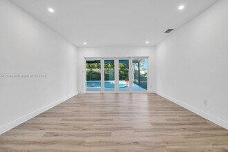 9801 SW 103rd St in Miami, FL - Building Photo - Building Photo