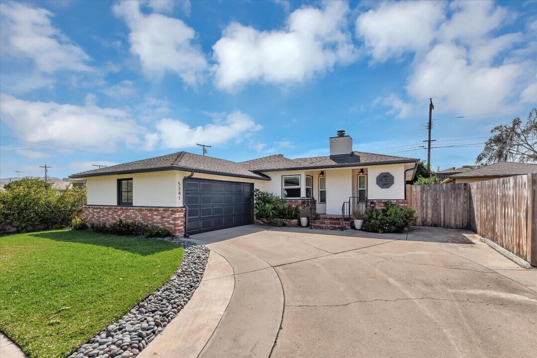 5341 Waring Rd in San Diego, CA - Building Photo