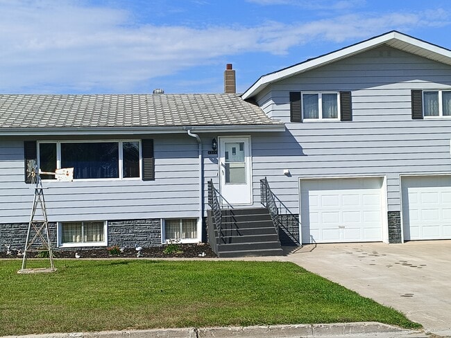 property at 1514 4th Ave SW