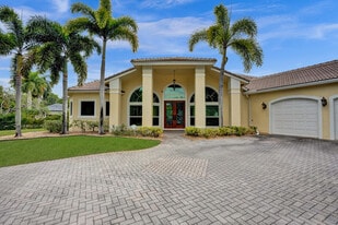15910 Lindbergh Ln in Wellington, FL - Building Photo