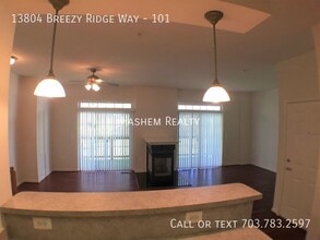 13804 Breezy Ridge Way in Woodbridge, VA - Building Photo - Building Photo