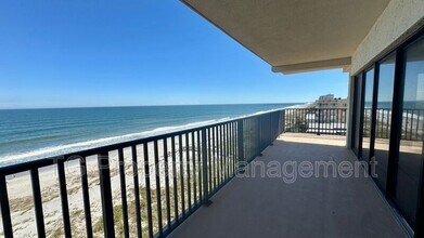 1901 1st St N in Jacksonville Beach, FL - Foto de edificio - Building Photo