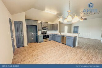 708 Hillshire Ave in Wolfforth, TX - Building Photo - Building Photo