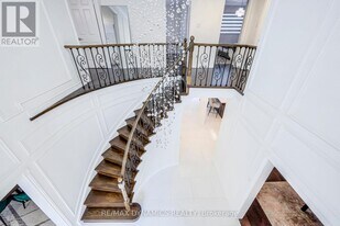 267 Hidden Trail in Toronto, ON - Building Photo