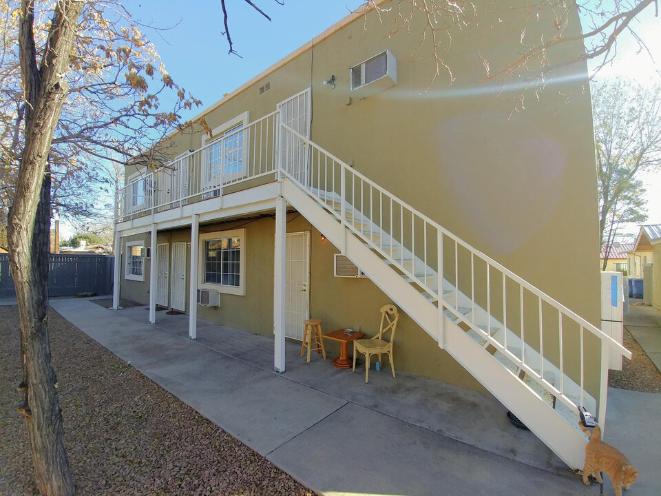 308 Vassar Dr SE-Unit -9 in Albuquerque, NM - Building Photo