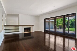 13202 Dobbins Pl in Los Angeles, CA - Building Photo - Building Photo
