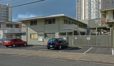 2307 Fern St in Honolulu, HI - Building Photo - Building Photo