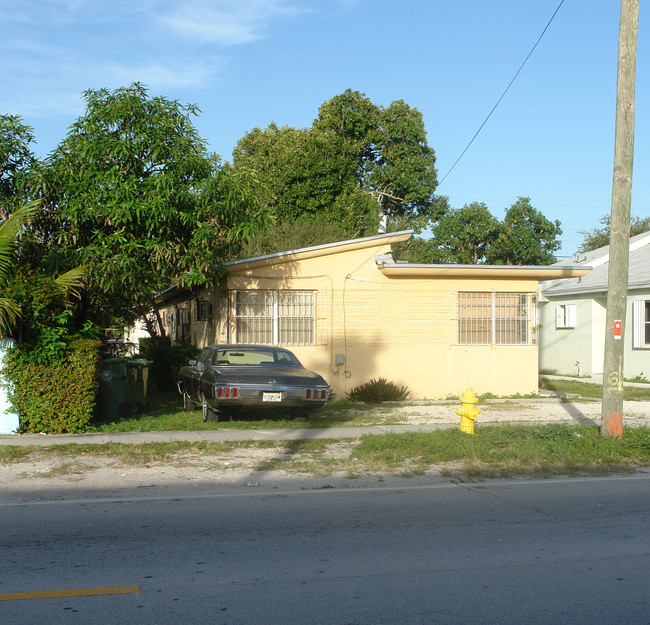 6820 NW 2nd Ave in Miami, FL - Building Photo - Building Photo