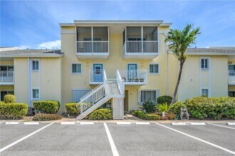 5532 NE Gulfstream Way in Stuart, FL - Building Photo - Building Photo