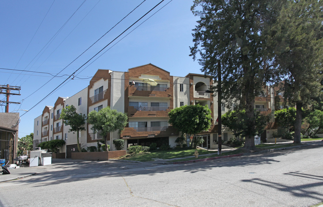 Otsego Villas in North Hollywood, CA - Building Photo