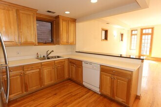 824 W Buckingham Pl in Chicago, IL - Building Photo - Building Photo