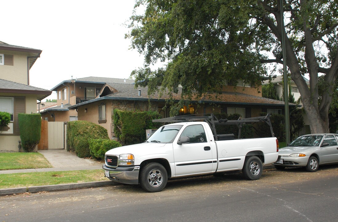 1581 Mendenhall Dr in San Jose, CA - Building Photo