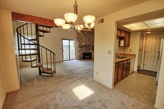 4300 S Andes Way in Aurora, CO - Building Photo - Building Photo