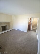 1351 Douglas Ave in Youngstown, OH - Building Photo - Building Photo