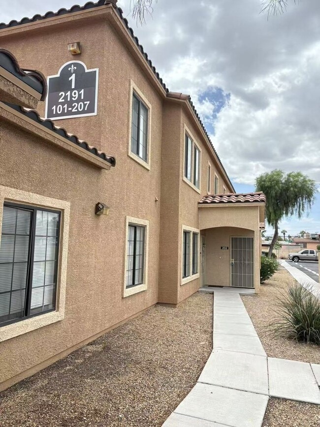 2191 Hussium Hills St in Las Vegas, NV - Building Photo - Building Photo
