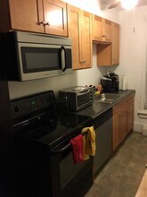 619 Elmwood Ave, Unit 2 Bedroom - Elmwood in Buffalo, NY - Building Photo - Building Photo