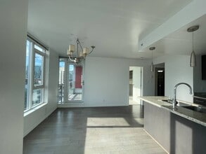 1887 Crowe St in Vancouver, BC - Building Photo - Building Photo