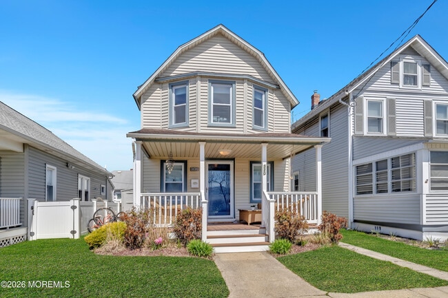320 Ocean Park Ave in Bradley Beach, NJ - Building Photo - Building Photo