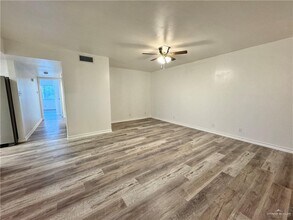 18 Highland Park Ave in Mission, TX - Building Photo - Building Photo