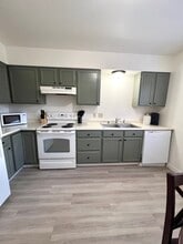 1512 Lake Elmo Dr, Unit 2 in Billings, MT - Foto de edificio - Building Photo