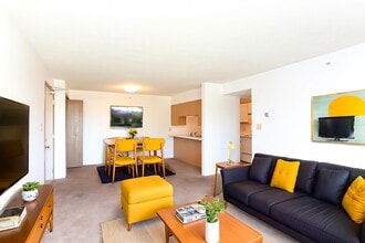 Grissom Estates Apartments in Cicero, IN - Foto de edificio - Building Photo