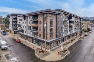 The Meridian in Duncan, BC - Building Photo