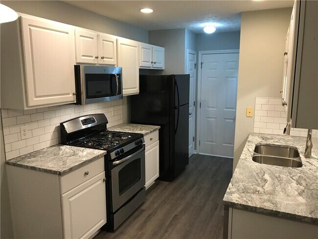 2035 Keenland Ct in Cumming, GA - Building Photo - Building Photo