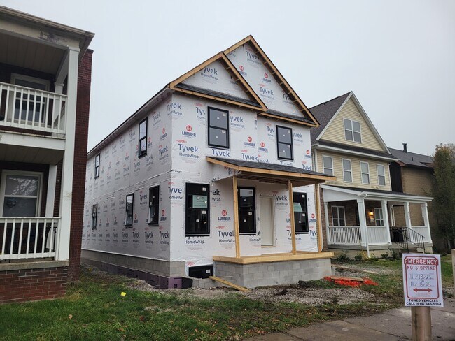 81 W 8th Ave, Unit 81A W 8th Ave in Columbus, OH - Foto de edificio - Building Photo