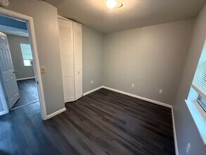 100 NE 10th Ave in Mulberry, FL - Building Photo - Building Photo