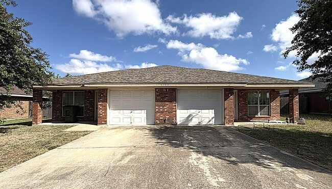 2703 Vernice Loop, Unit A in Killeen, TX - Foto de edificio - Building Photo