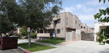 1121 Thompson Ave in Glendale, CA - Foto de edificio - Building Photo