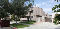 1121 Thompson Ave in Glendale, CA - Building Photo - Building Photo