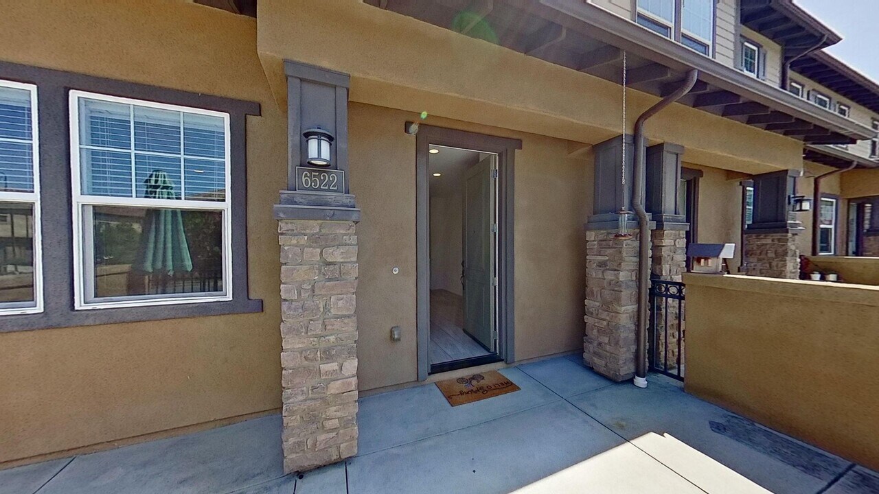 6522 Calle Koral in Goleta, CA - Building Photo