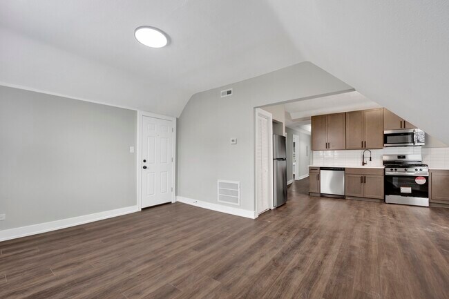 3040 W Medill Ave, Unit 3 in Chicago, IL - Building Photo - Building Photo